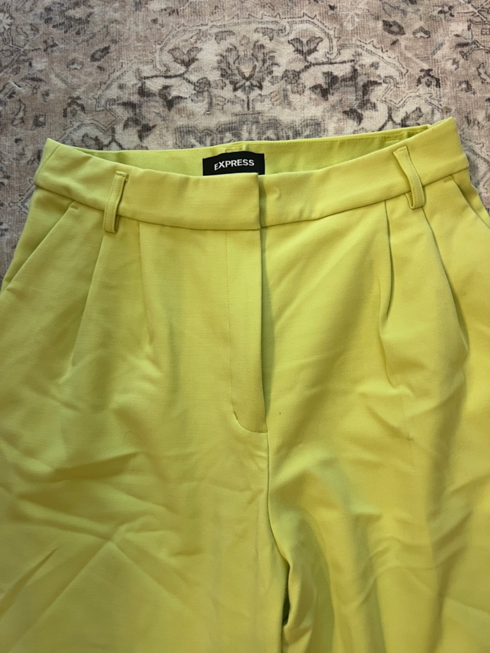 Express Wide-Leg High-Waist Pants in Lime Green size 4 regular - Picture 2 of 8
